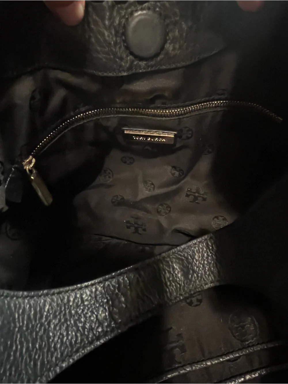 TORY BURCH Marion Whipstitch Hobo Bag Black Pebbled Leather w/ Dust Bag